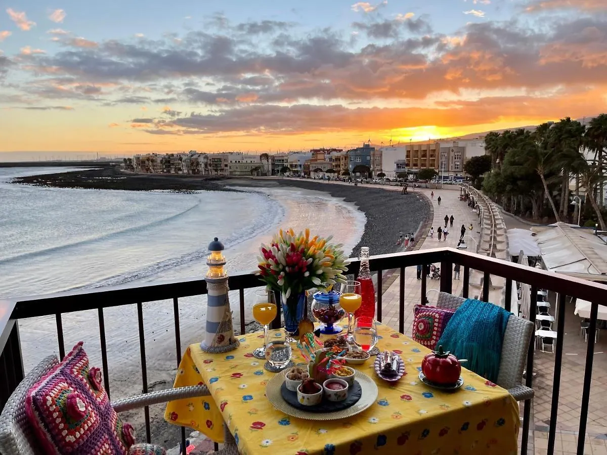 Emycanarias Primera Linea De Playa Arinaga Apartment